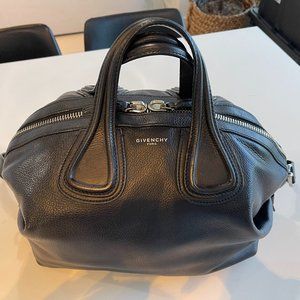 Givenchy Nightingale - Medium - Black